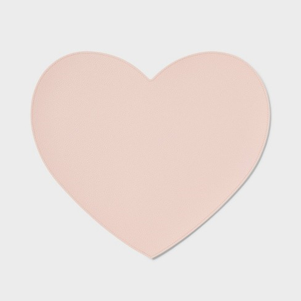 NEW Heart Shaped Placemats Charge Pink Target Threshold New (Set of 2)